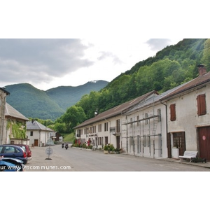 Le Village