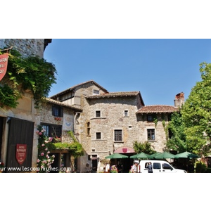 Le Village