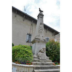 le monument aux morts
