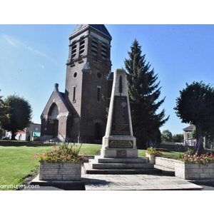 le monument aux morts