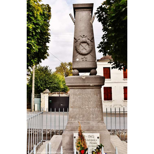 Le Monument-aux-Morts