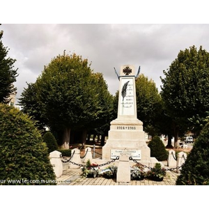Le Monument-aux-Morts