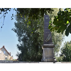 le monument aux morts