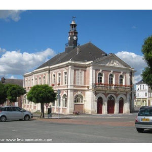 L hôtel de ville de Montcornet 