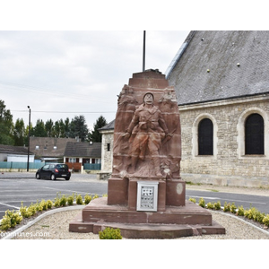 le monument aux morts
