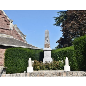 le monument aux morts