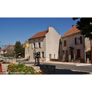 Le Village