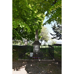 le monument aux morts