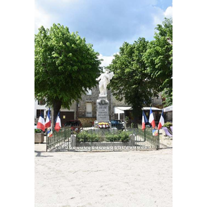 le Monument Aux Morts 