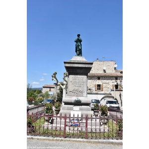 le Monument Aux Morts 