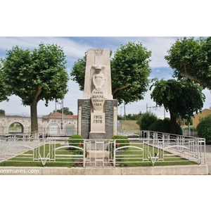le monument aux morts