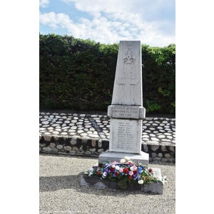 le Monument Aux Morts 