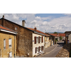 Le Village