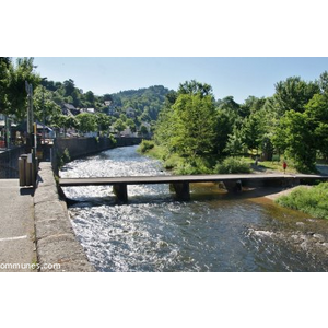 Commune de ENTRAYGUES SUR TRUYERE