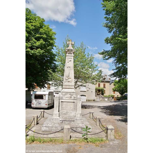 le monument aux morts 
