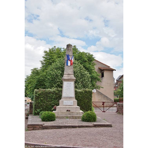 le monument aux morts 