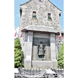 le monument aux morts