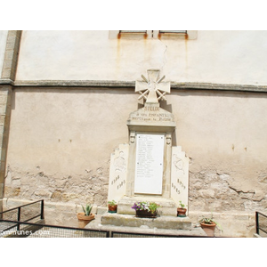 le monument aux morts