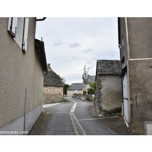 saint gervais communes de Saint symphorien de thénière (12460) le village