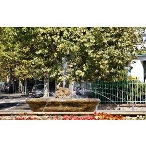 La Commune ( Fontaine )