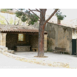 Le lavoir du haut du village