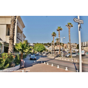 La Commune ( Quartier du Port )