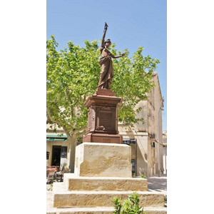 le monument aux morts