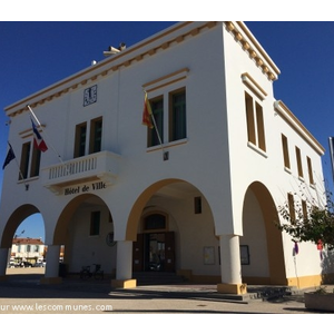 Mairie de Saintes maries de la mer