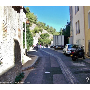 Commune de SIMIANE COLLONGUE