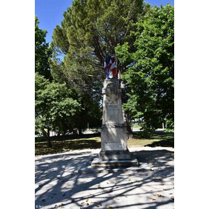 le monument aux morts