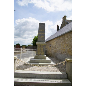 le monument aux morts 