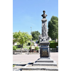 le monument aux morts