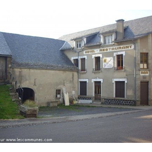 Trizac 06_08_2009 ancien hôtel