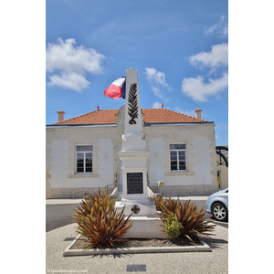 le monument aux morts