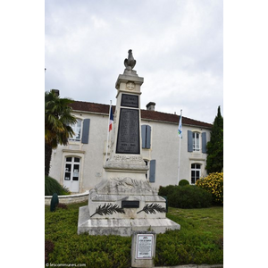 le monument aux morts