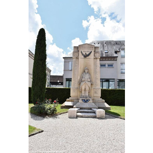 le Monument Aux Morts 