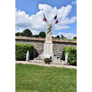 le Monument Aux Morts 