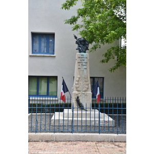le Monument Aux Morts 