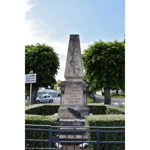 le Monument Aux morts 