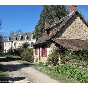Chateau de Forsac très restauré au 19è siècle