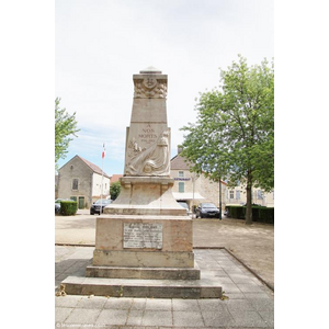 le monument aux morts