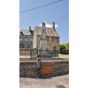 le monument aux morts