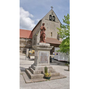 le monument aux morts