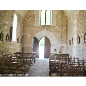 eyvirat commune de bantome en perigord église Saint pierre 