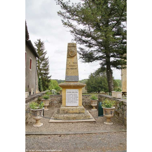 le monument aux morts 
