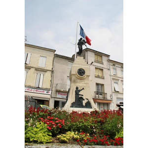 le monument aux morts