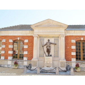 le monument aux morts