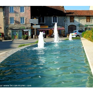 Fontaine de Quingey.25.