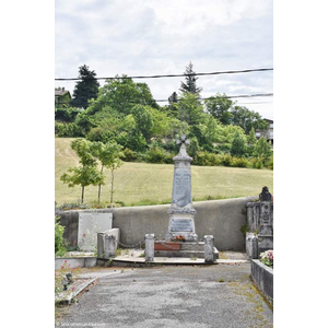 le monument aux morts