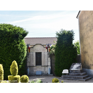 le monument aux morts